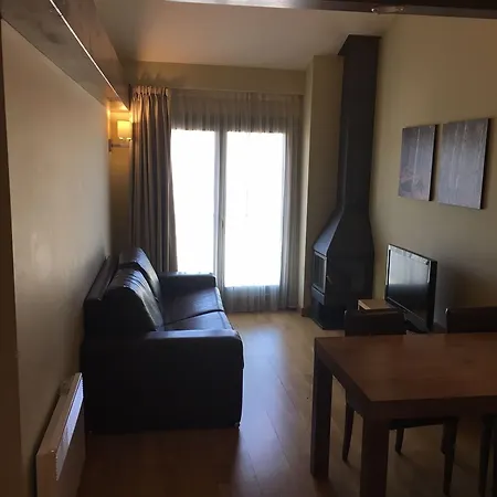 & Cerdanya Aparthotel 2*